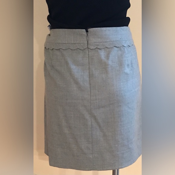 J Crew Gray Wool Scallop Waist Skirt Zipper In The Back  Sz 12 - Picture 4 of 8
